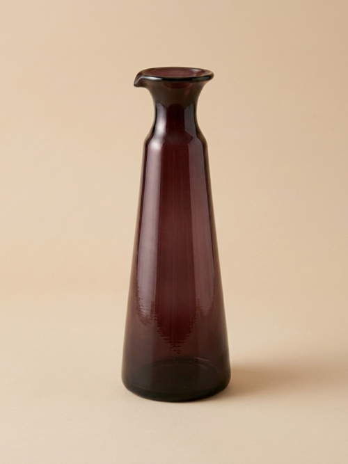 Carafe en verre soufflé Tunisie couleur prune artisanale