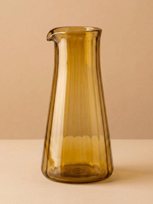 Carafe en verre soufflé -Jaune Ambré